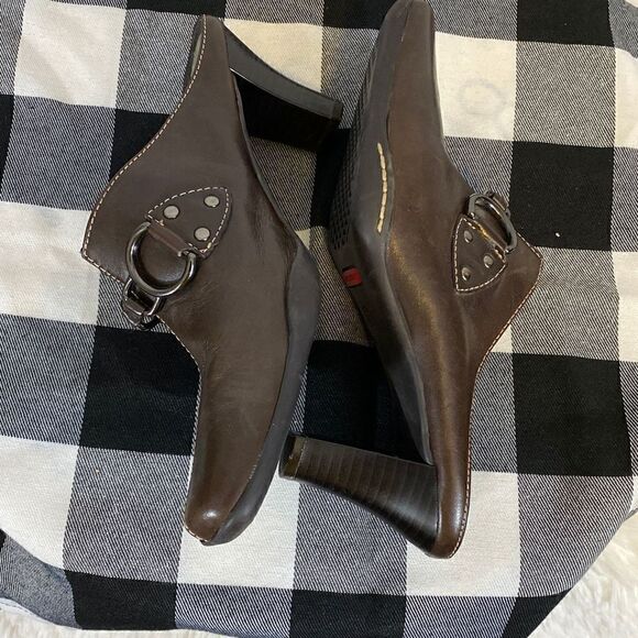 Aerosoles senchworm style size 6 1/2 medium - Picture 5 of 7